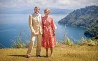 Raja Ratu Belanda Mengunjungi Danau Toba