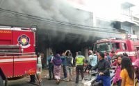 Supermarket Irian Tanjung Morawa Terbakar