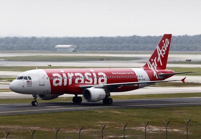 AirAsia Kembali Layani Rute Penerbangan