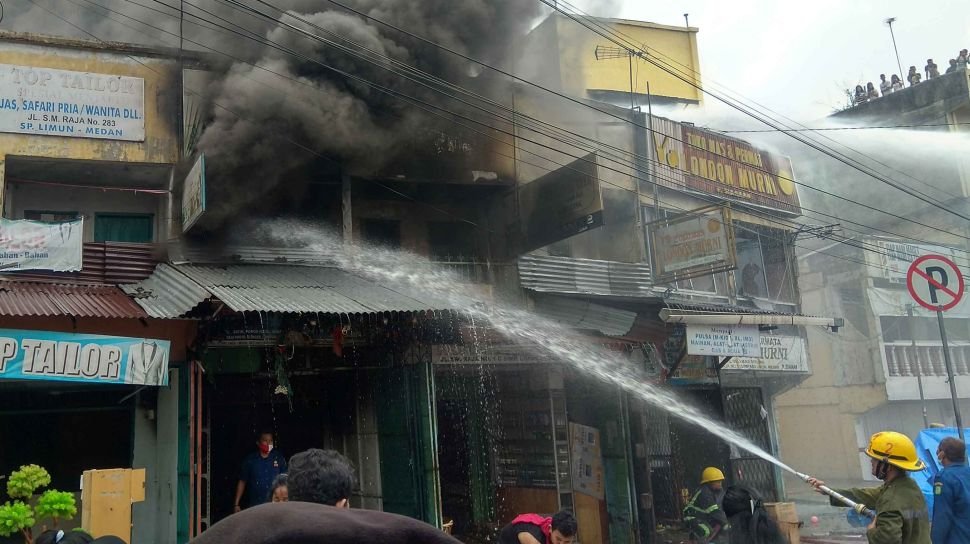 Kebakaran Simpang Limun Medan