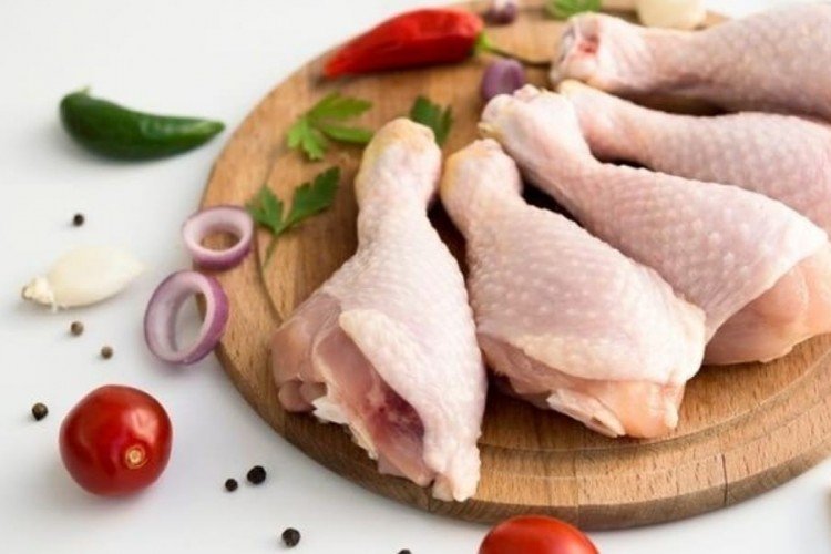Sebenarnya Amankah Makan Daging Ayam Setiap Hari?
