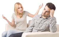 Alasan Suami Malas Bicara Lama dengan Istri