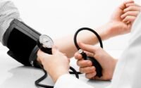Tekanan darah rendah dapat anda ketahui setelah dokter melakukan pemeriksaan tekanan darah pada anda. Dokt